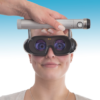 Patientin mit Frenzelbrille